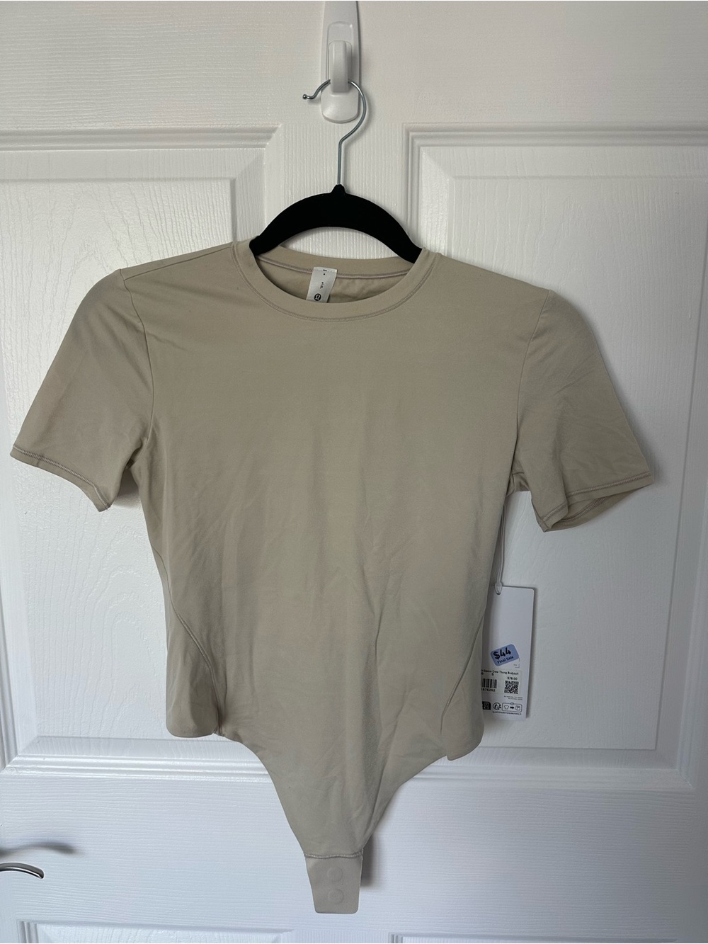 lululemon athletica taupe short sleeve bodysuit